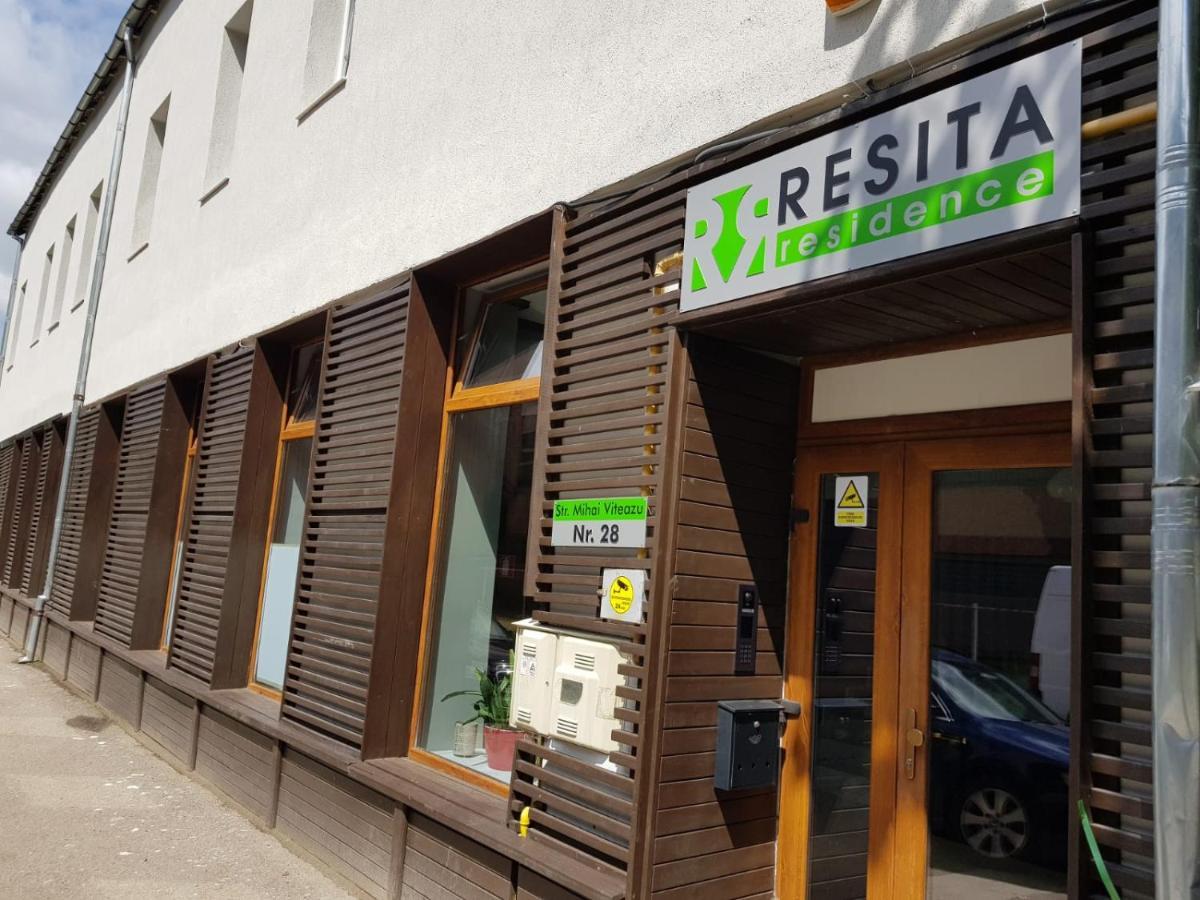Resita Residence Sauna Apartment Екстер'єр фото