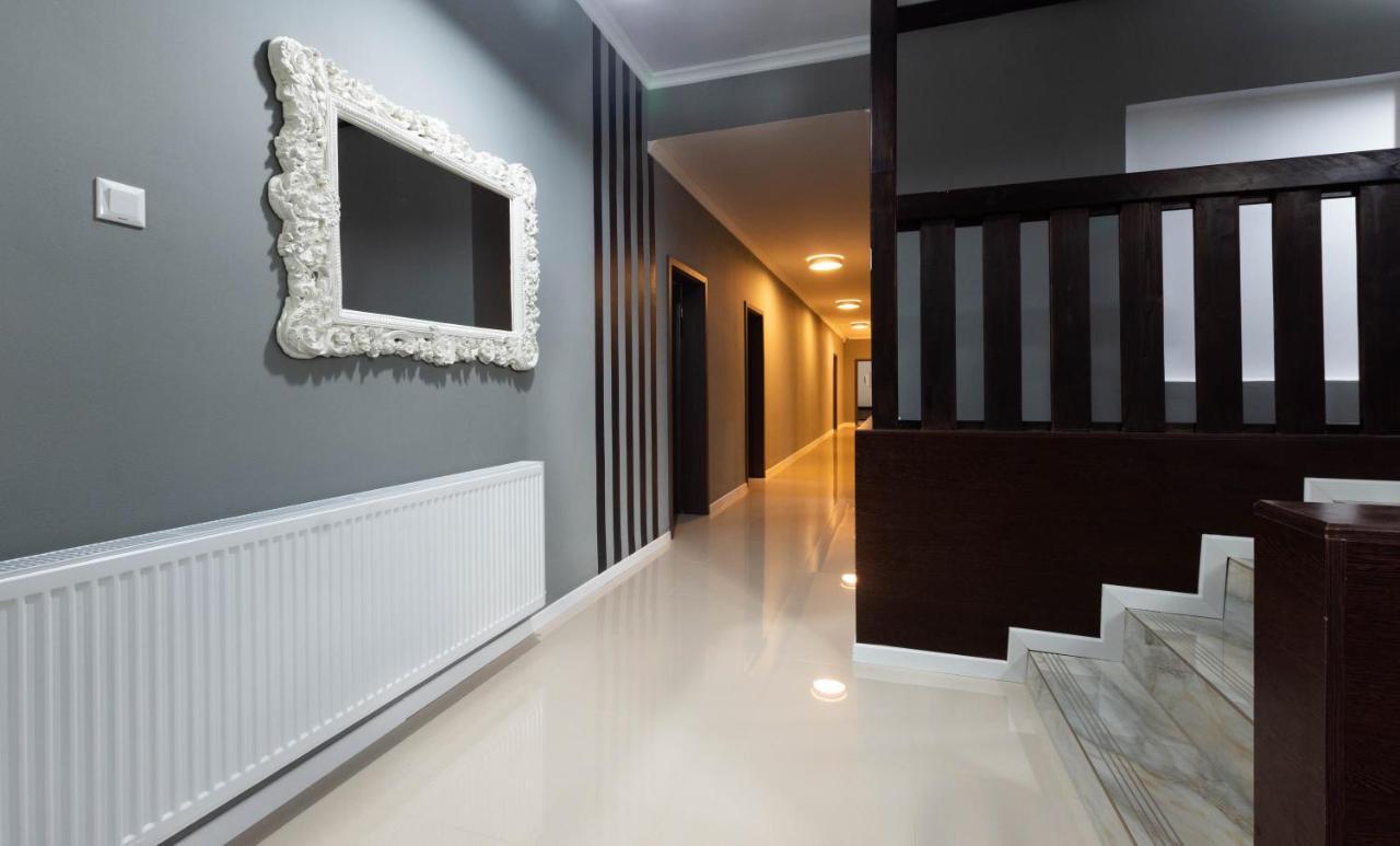 Resita Residence Sauna Apartment Екстер'єр фото